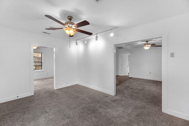 512 Gale Street, Houston, TX 77009