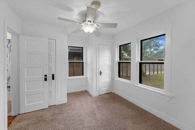 512 Gale Street, Houston, TX 77009