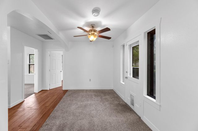 512 Gale Street, Houston, TX 77009