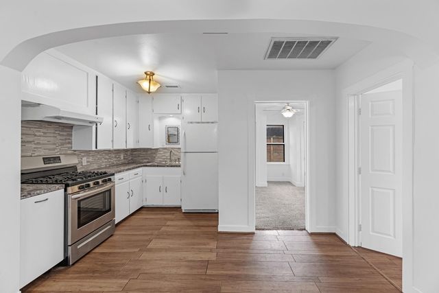 512 Gale Street, Houston, TX 77009