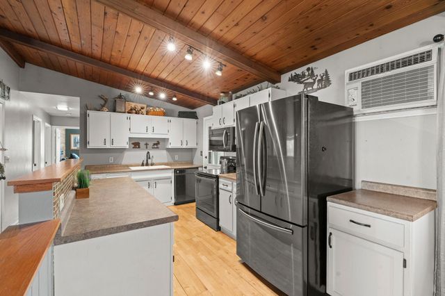 847 140th Avenue, New Richmond, WI 54017