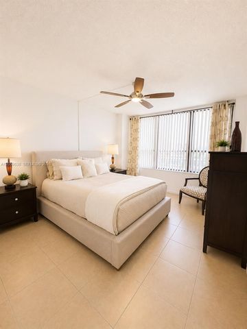 3505 S Ocean Dr 401, Hollywood, FL 33019