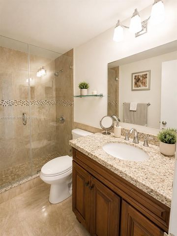 3505 S Ocean Dr 401, Hollywood, FL 33019