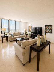 3505 S Ocean Dr 401, Hollywood, FL 33019