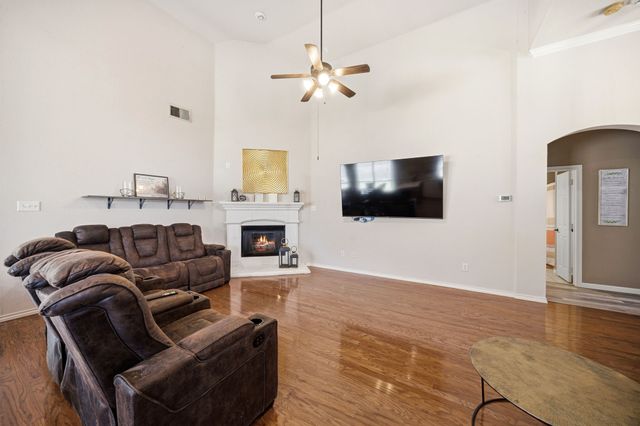 6915 Chapelridge Drive, Dallas, TX 75249