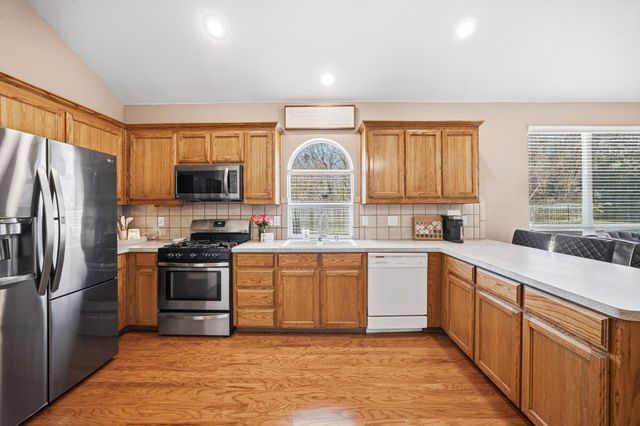 6915 Chapelridge Drive, Dallas, TX 75249