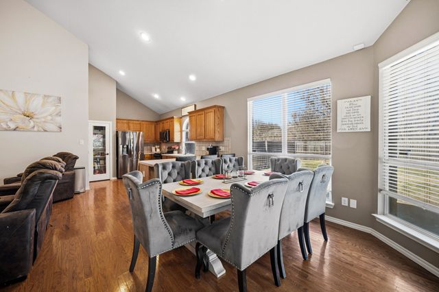 6915 Chapelridge Drive, Dallas, TX 75249