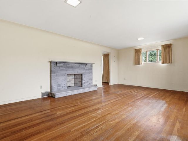 600 Mary St, Monongahela, PA 15063
