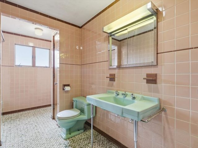 600 Mary St, Monongahela, PA 15063