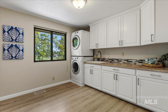 599 N Pebble Beach Way, Eagle, ID 83616