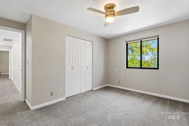 599 N Pebble Beach Way, Eagle, ID 83616
