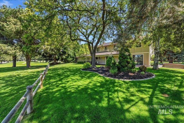 599 N Pebble Beach Way, Eagle, ID 83616