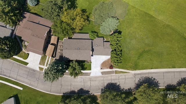 599 N Pebble Beach Way, Eagle, ID 83616