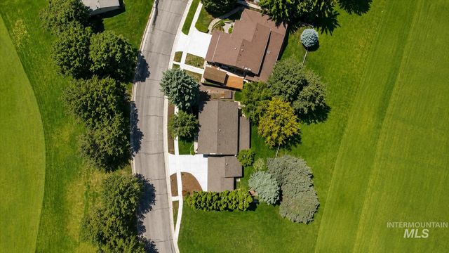 599 N Pebble Beach Way, Eagle, ID 83616