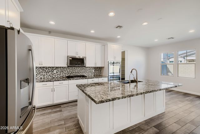 986 W ANGEL Drive, Chandler, AZ 85248