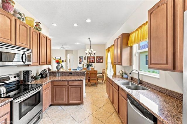 6116 Highwood Park LN, Naples, FL 34110