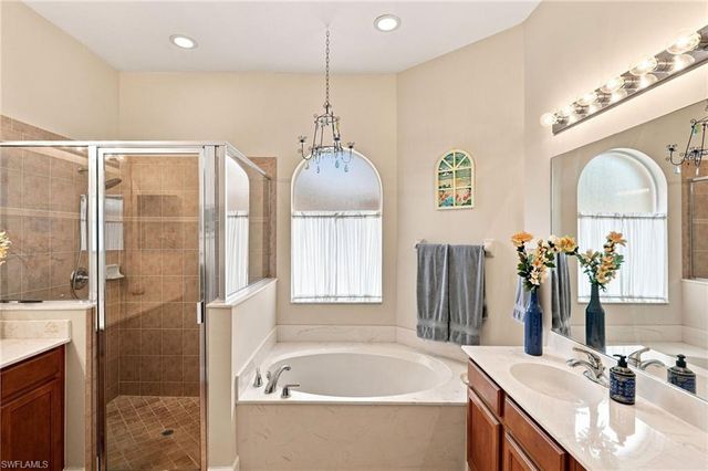 6116 Highwood Park LN, Naples, FL 34110