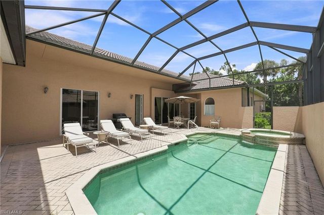 6116 Highwood Park LN, Naples, FL 34110