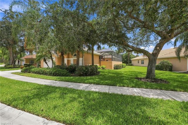 6116 Highwood Park LN, Naples, FL 34110