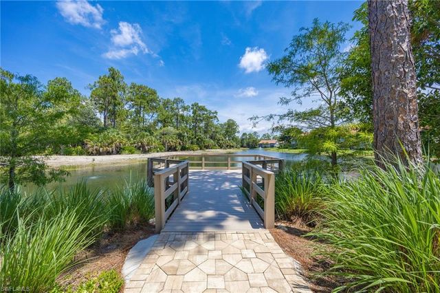 6116 Highwood Park LN, Naples, FL 34110