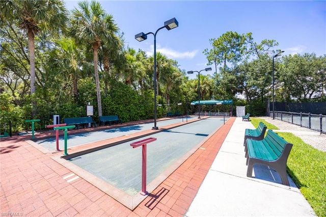 6116 Highwood Park LN, Naples, FL 34110