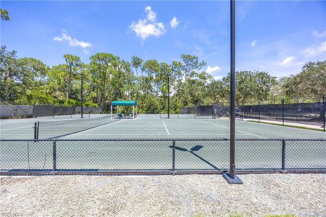 6116 Highwood Park LN, Naples, FL 34110
