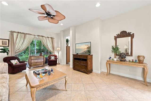 6116 Highwood Park LN, Naples, FL 34110