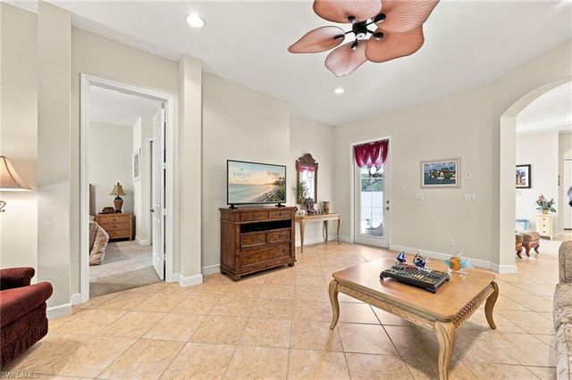 6116 Highwood Park LN, Naples, FL 34110