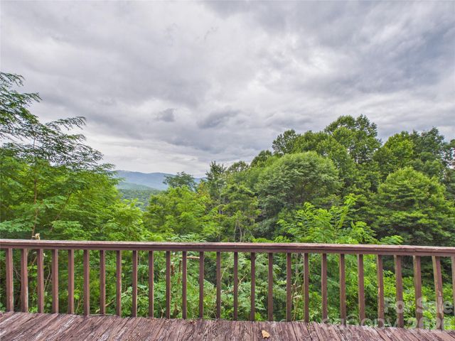 7904 Pinnacle Wind Lane, Lenoir, NC 28645