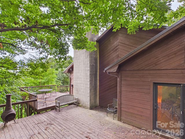 7904 Pinnacle Wind Lane, Lenoir, NC 28645