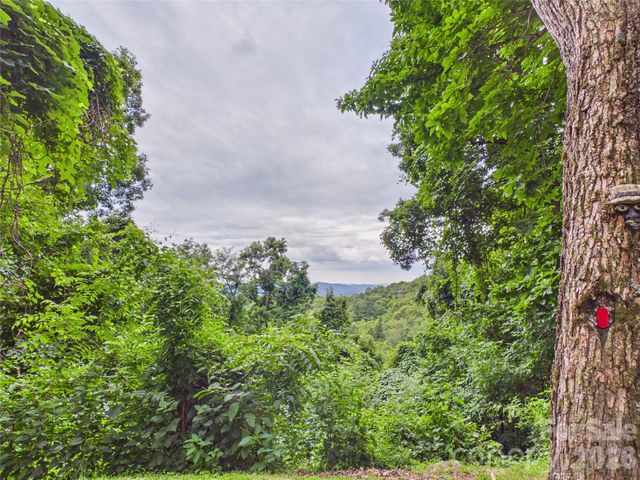 7904 Pinnacle Wind Lane, Lenoir, NC 28645