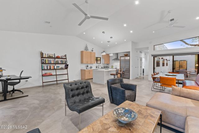 236 W University Boulevard, Tucson, AZ 85705