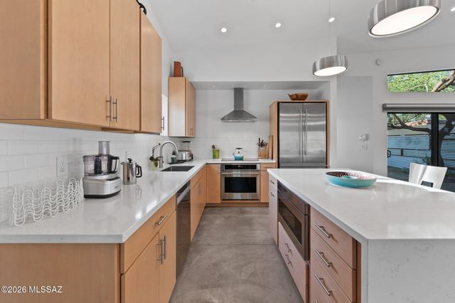 236 W University Boulevard, Tucson, AZ 85705