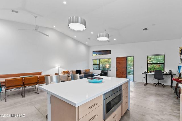 236 W University Boulevard, Tucson, AZ 85705