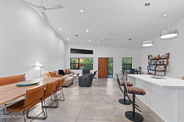 236 W University Boulevard, Tucson, AZ 85705