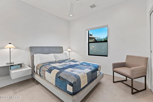 236 W University Boulevard, Tucson, AZ 85705