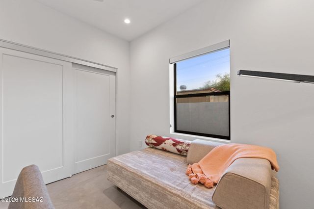 236 W University Boulevard, Tucson, AZ 85705