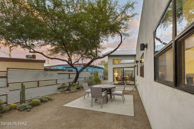 236 W University Boulevard, Tucson, AZ 85705