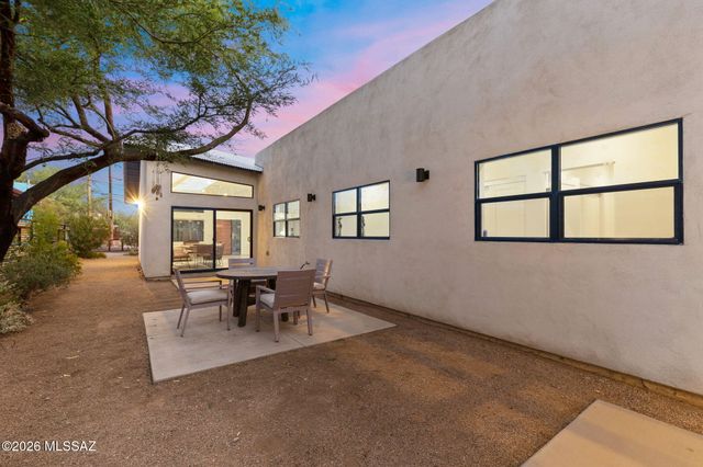 236 W University Boulevard, Tucson, AZ 85705