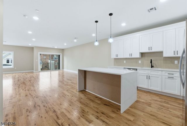 109 N 7Th St, Newark City, NJ 07107