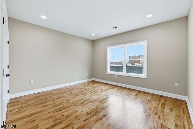 109 N 7Th St, Newark City, NJ 07107