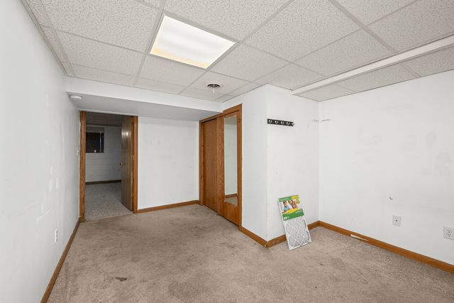 2400 27th Street, Rock Island, IL 61201