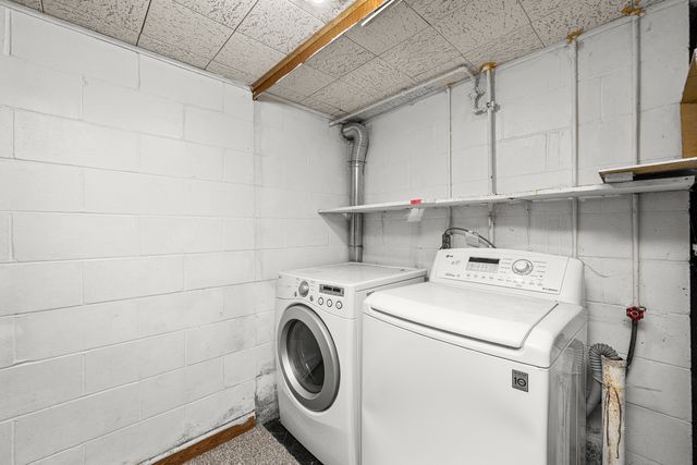 2400 27th Street, Rock Island, IL 61201