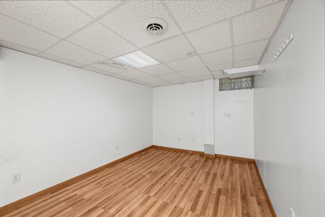 2400 27th Street, Rock Island, IL 61201