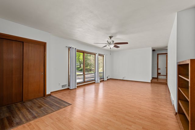 2400 27th Street, Rock Island, IL 61201