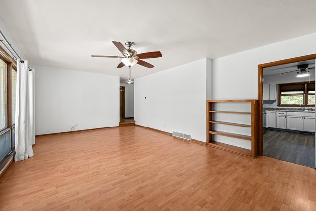 2400 27th Street, Rock Island, IL 61201
