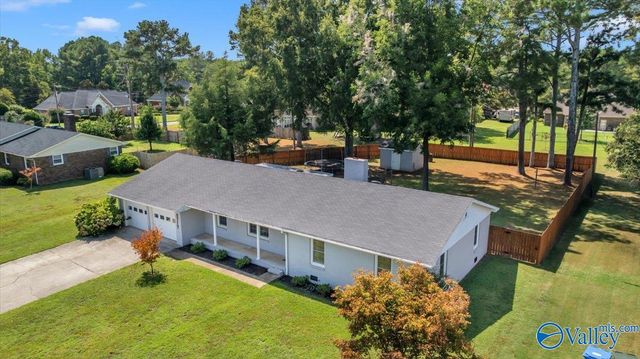 15717 Arlington Road, Athens, AL 35611