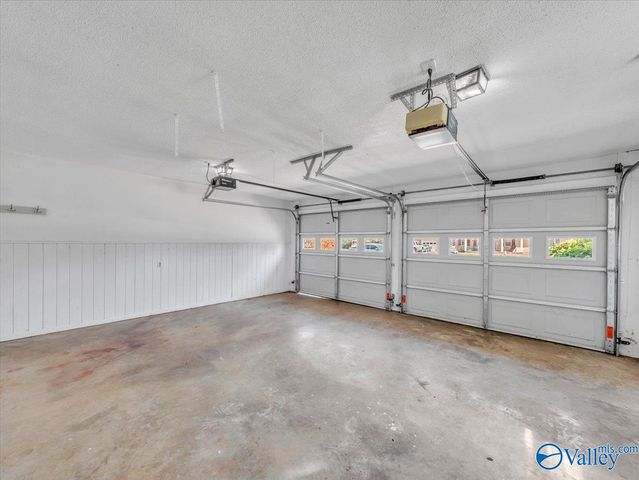 15717 Arlington Road, Athens, AL 35611