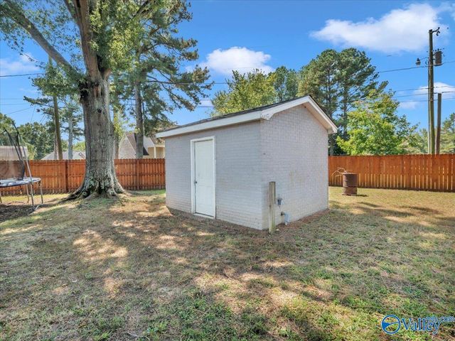 15717 Arlington Road, Athens, AL 35611