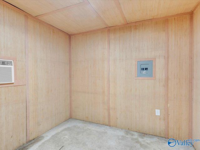 15717 Arlington Road, Athens, AL 35611